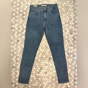 721 High Rise Skinny Levi’s